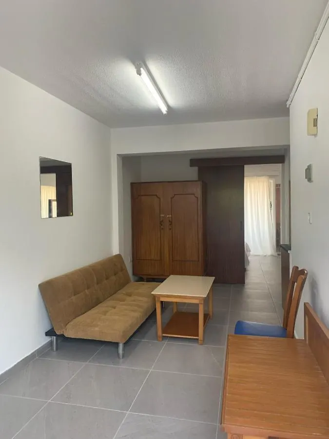 איה נאפה Flora Maria Hotel 3*, איה נאפה