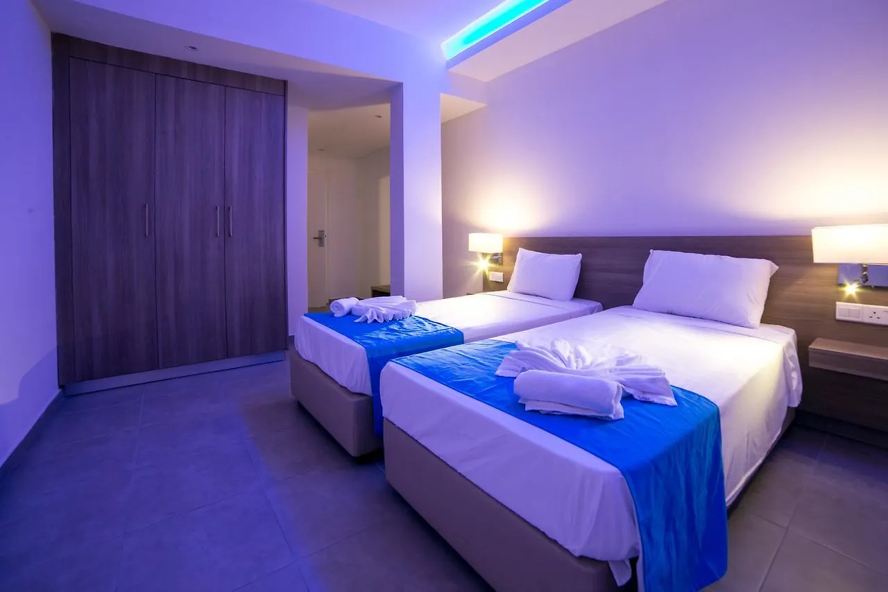 Flora Maria Hotel Aparthotel