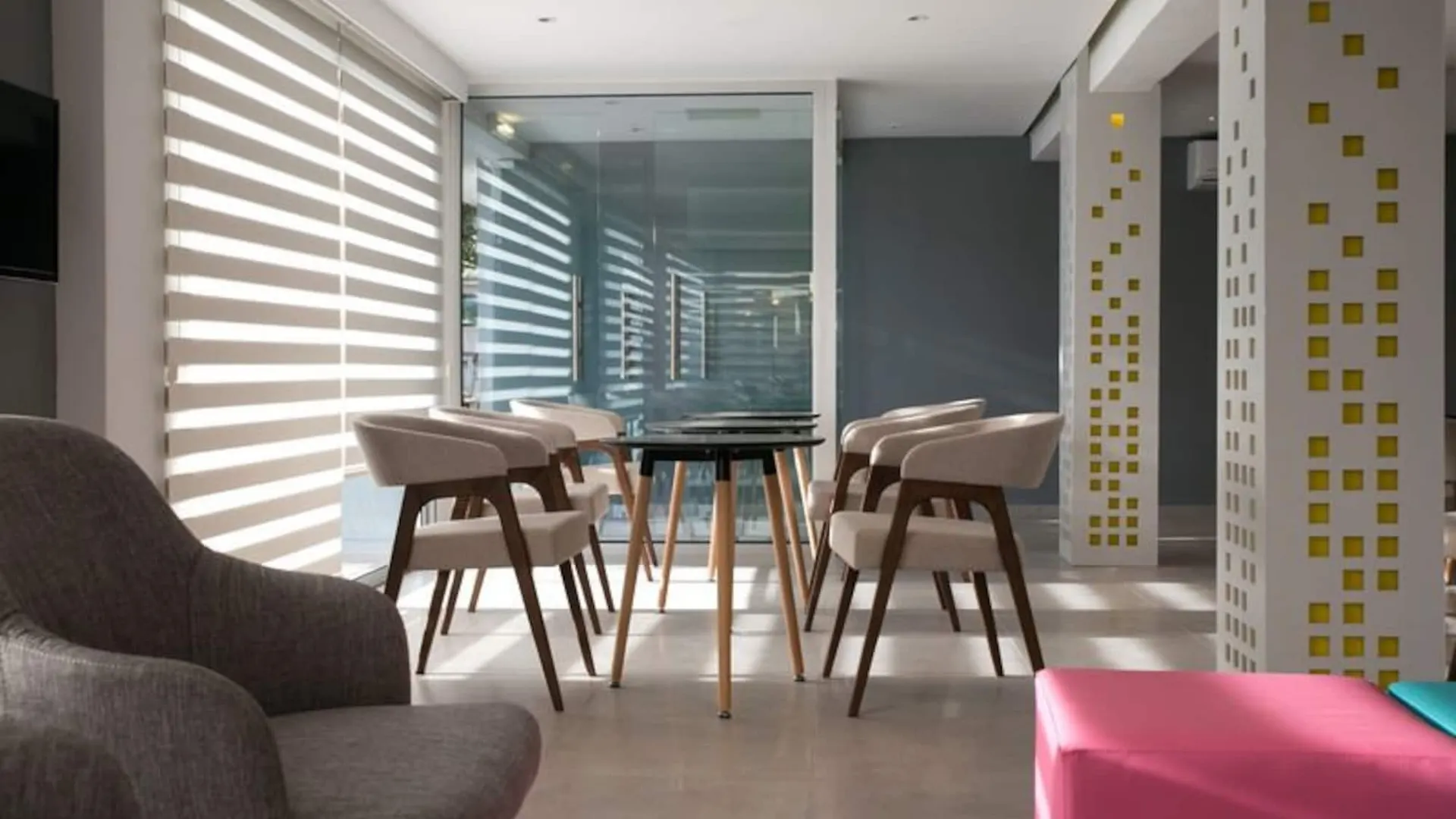 איה נאפה Flora Maria Hotel קפריסין